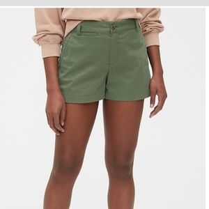 GAP Shorts